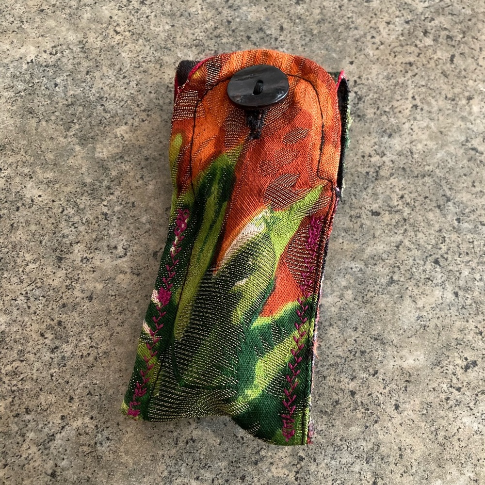 👛 Lipstick or Essential Oil Bag Mini Pouch, Rayon, Handmade, NWOT - Picture 3 of 8